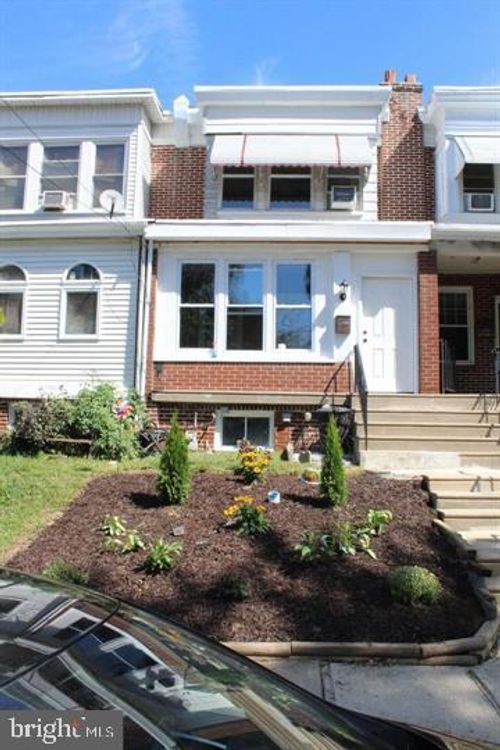 205 Jackson Ave, COLLINGDALE, PA, 19023-3204 | Card Image