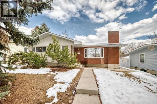 5116 33 St Nw, Calgary, AB, T2L1V4 | Card Image