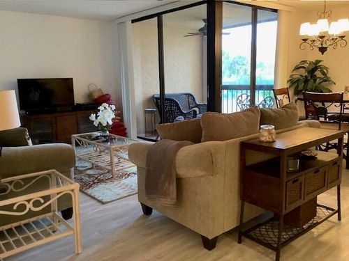 apt-9209-450 Egret Cir, Delray Beach, FL, 33444-7906 | Card Image