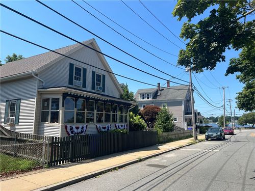 2-12 Washington St, Bristol, RI, 02809-2411 | Card Image