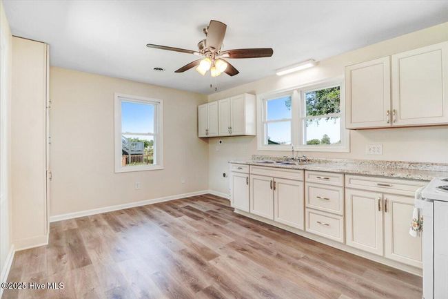 123 Cedar Ln, House other with 2 bedrooms, 1 bathrooms and null parking in Cedar Point NC | Image 22