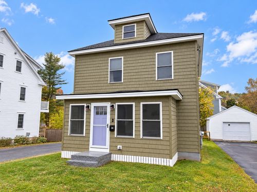 138 Market St, Amesbury, MA, 01913-1232 | Card Image