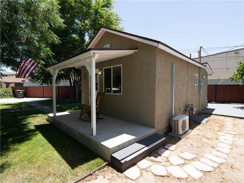 23947 Race St, Newhall, CA, 91321-3025 | Card Image