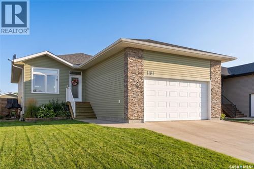 1181 Meier Dr, Moose Jaw, SK, S6J0B2 | Card Image