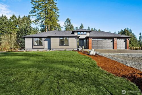 3325 232nd St E, Spanaway, WA, 98387-7409 | Card Image