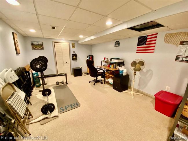 18 x 12 Basement Office Space | Image 30