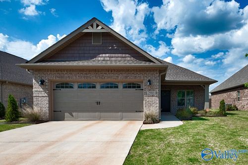 29803 Copperpenny Dr Nw, Harvest, AL, 35749-7988 | Card Image