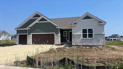 684 N Sparrow Way, Grafton, WI, 53024-1363 | Card Image