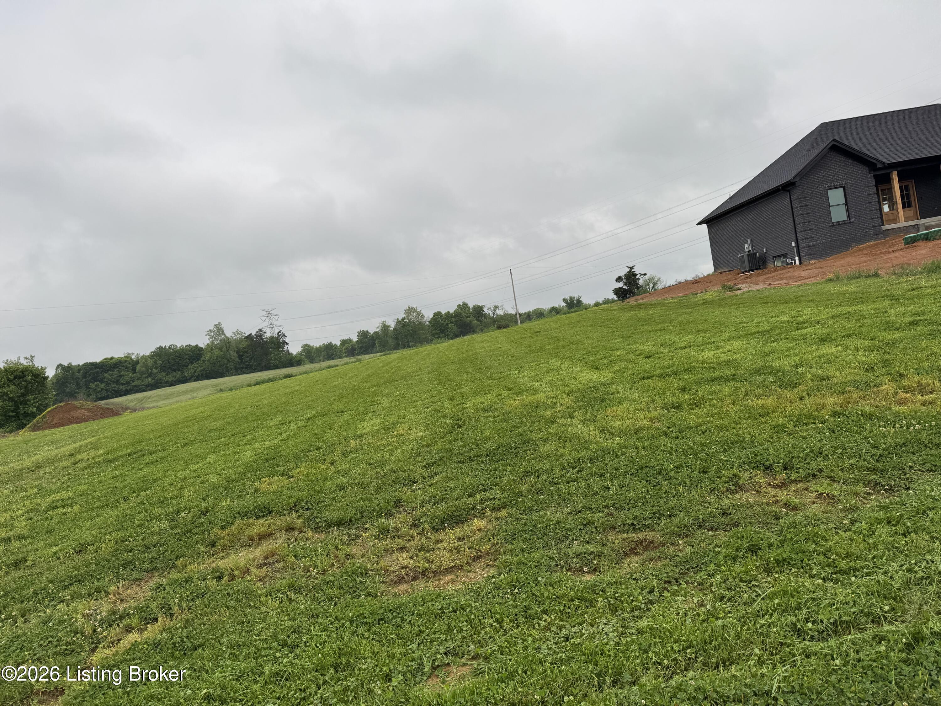 Land in Shepherdsville