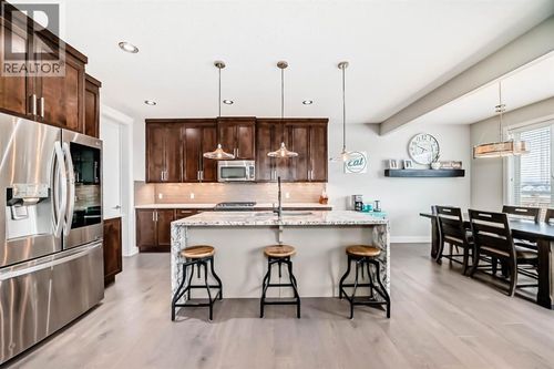 12 Emberside Glen, Cochrane, AB, T4C2L6 | Card Image