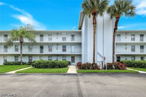 205-9580 Victoria Ln, NAPLES, FL, 34109-1649 | Card Image