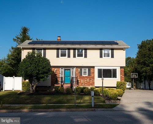 10201 Greenside Dr, COCKEYSVILLE, MD, 21030-3323 | Card Image