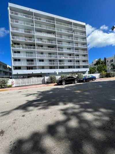 204 - 1045 W 10th St, Condo with 1 bedrooms, 1 bathrooms and null parking in Miami Beach FL | Image 2