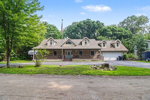 11991 Portage Lake Ave, Pinckney, MI, 48169-9553 | Card Image