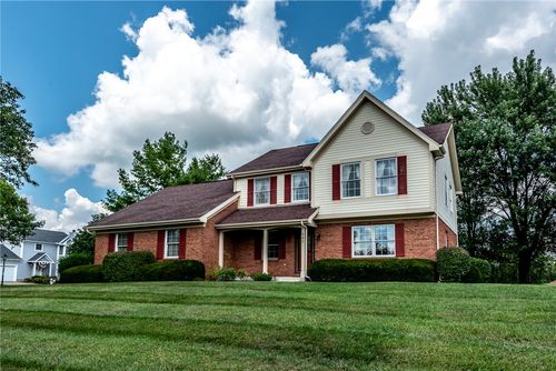 660 Carson Dr, Lebanon, OH, 45036-1383 | Card Image