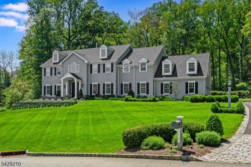 14 Brookrace Dr, Mendham Twp, NJ, 07945-2951 | Card Image