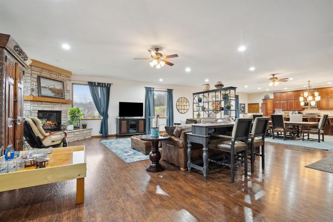 811 Gunder Road Estates Blvd., House other with 3 bedrooms, 2 bathrooms and null parking in Clermont IA | Image 19