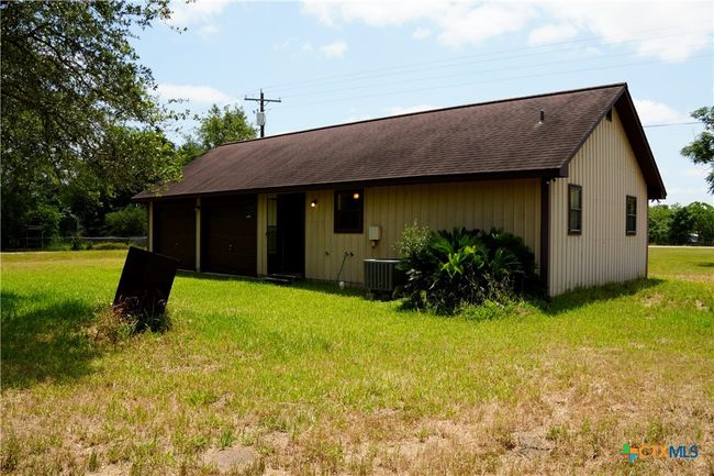 523 Blake St, House other with 4 bedrooms, 3 bathrooms and null parking in Victoria TX | Image 28