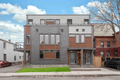 9 Anderson St, Ottawa, ON, K1R6T4 | Card Image