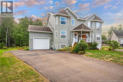 282 Lonsdale Dr, House other with 3 bedrooms, 2 bathrooms and null parking in Moncton NB | Image 1