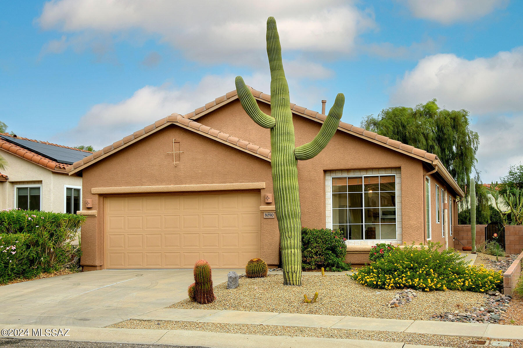 Mesa Point Dr, Tucson, AZ 85743