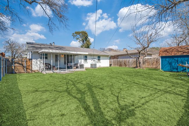 13660 Purple Sage Rd, House other with 3 bedrooms, 2 bathrooms and null parking in Dallas TX | Image 35