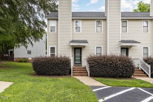 6121 Loch Laural Ln, Raleigh, NC, 27613-3007 | Card Image