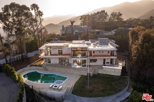770 Paseo Miramar, Pacific Palisades, CA, 90272-3031 | Card Image