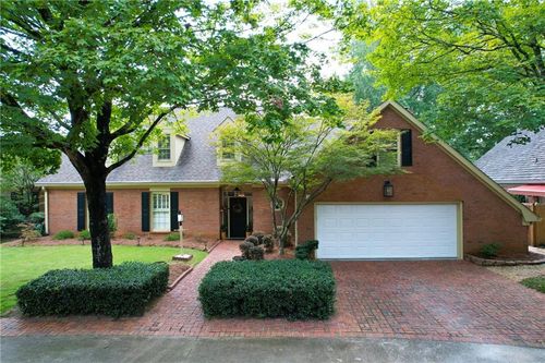 240 Tenth Fairway, Roswell, GA, 30076-3541 | Card Image