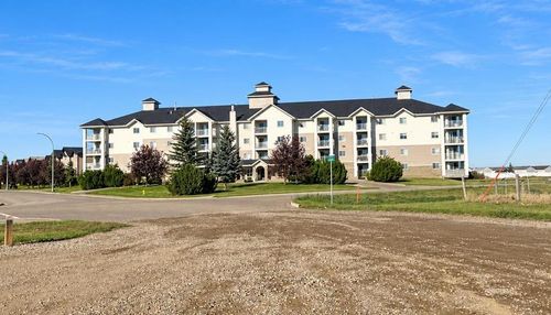 306-204 17 St E, Brooks, AB, T1R1R1 | Card Image