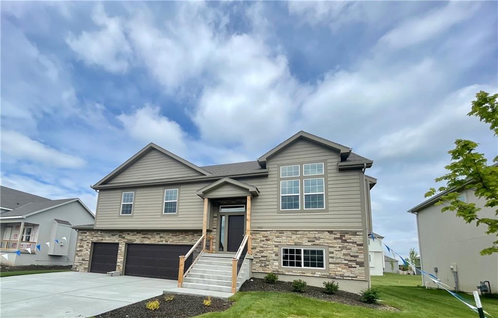 1501 N 162nd Circle, For Sale in Basehor Zoocasa