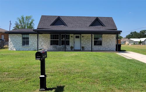 309 W Morton St, Boyd, TX, 76023-3239 | Card Image