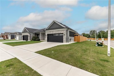 115 Lanz Blvd, House other with 2 bedrooms, 2 bathrooms and 2 parking in Blenheim ON | Image 2