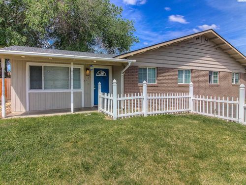 4002 W Walnut Street, Yakima, WA, 98908 | Card Image