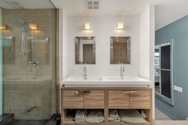 1 - 155 Dalhousie St, Condo with 2 bedrooms, 3 bathrooms and 2 parking in Toronto ON | Image 27