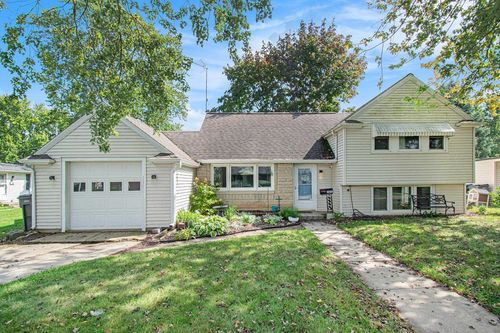 305 Morningside Dr, Nappanee, IN, 46550-2224 | Card Image