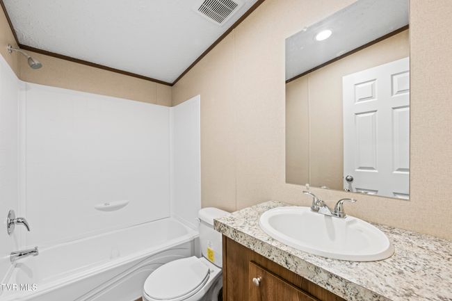 1826 Loop Rd, House other with 3 bedrooms, 2 bathrooms and null parking in La Follette TN | Image 10