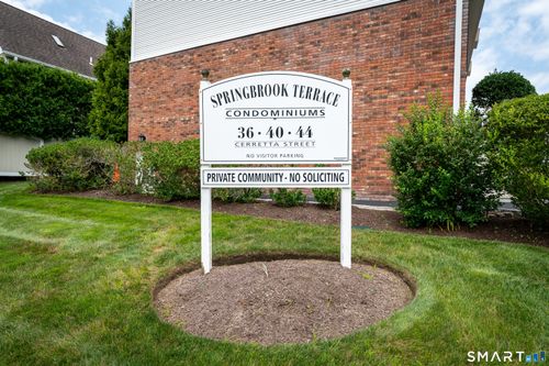 5-44 Cerretta St, Stamford, CT, 06907-1819 | Card Image