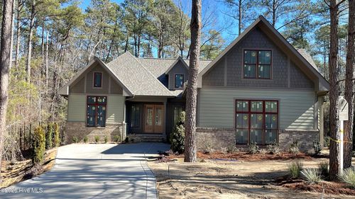 12 Hemlock Ct, Pinehurst, NC, 28374 | Card Image