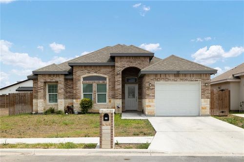 524 Oak Ridge St, Donna, TX, 78537-4437 | Card Image