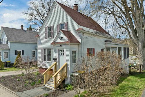42 Joliet St, Laconia, NH, 03246-3831 | Card Image