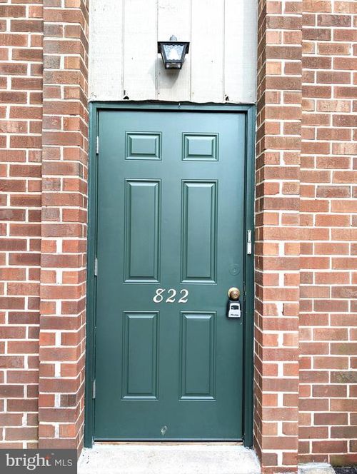 822 Putnam Blvd, WALLINGFORD, PA, 19086-6704 | Card Image