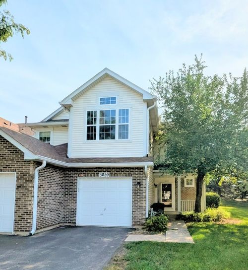 3055 Kentshire Cir, Naperville, IL, 60564-8430 | Card Image