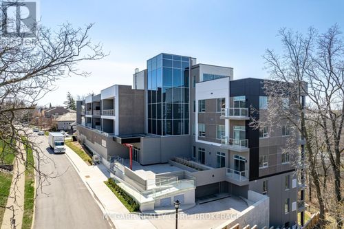 401-77 Yates Street, St. Catharines (Downtown), ON, L2R5R7 | Card Image