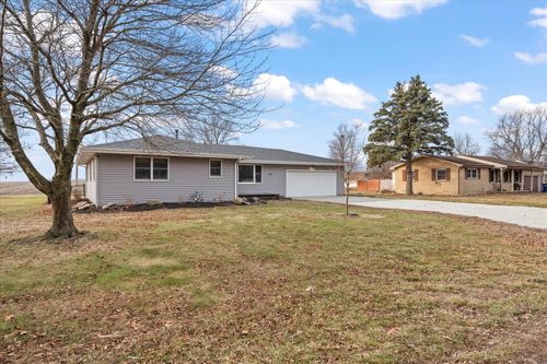 208 E Newton St, Mansfield, IL, 61854-6948 | Card Image