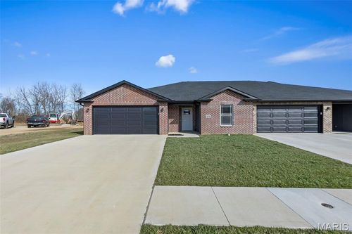 102 Beechwood Ln, Cape Girardeau, MO, 63701 | Card Image