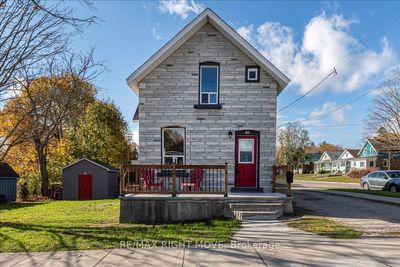 89 Douglas St, House other with 3 bedrooms, 2 bathrooms and 3 parking in Orillia ON | Image 1