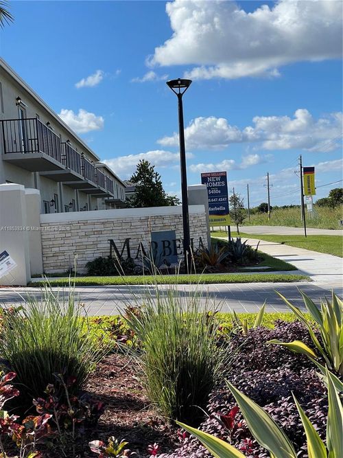 0-748 Se 17th St, Homestead, FL, 33034-5684 | Card Image