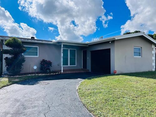 8136 Nw 21st Court, Sunrise, FL, 33322 | Card Image