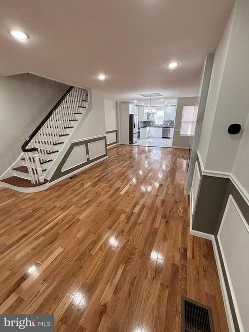 5817 N 15th St, PHILADELPHIA, PA, 19141-2501 | Card Image